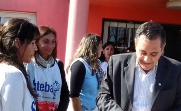 SUTEBA Ramallo le entregó un petitorio al Ministro de Educación