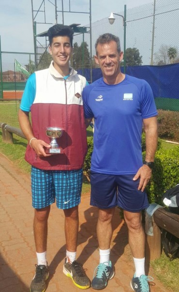 Tomas Farjat campeón de un torneo Nacional G1