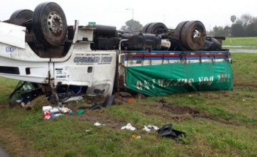 Impresionante vuelco en ruta 9 