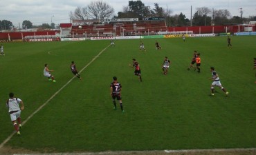 Defensores derroto 1 a 0 a Rivadavia de Lincoln en un amistoso