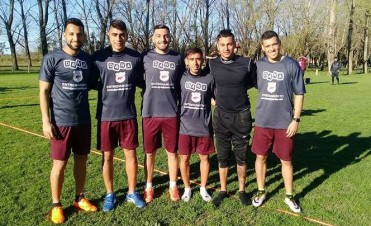 Defensores viaja mañana a Cutral Co donde el sábado enfrentará a Belgrano