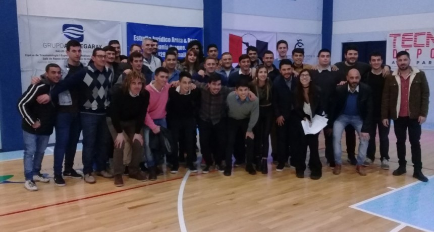 Con un emotivo acto se reinauguró el Gimnasio “Dr. Raúl Romano” del club Social