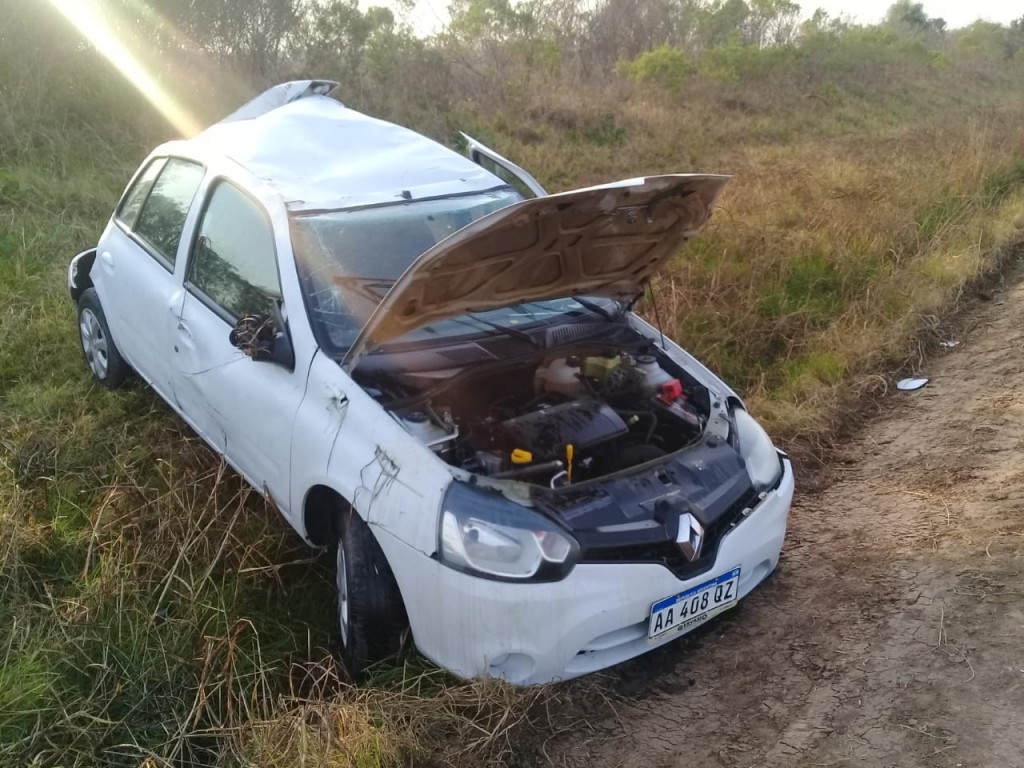 Vuelco en la ruta 1001