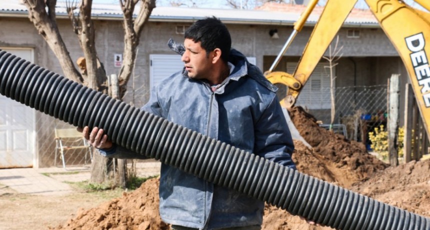 Intendente Poletti 'La idea es cumplir con el compromiso que hemos asumido con los vecinos'