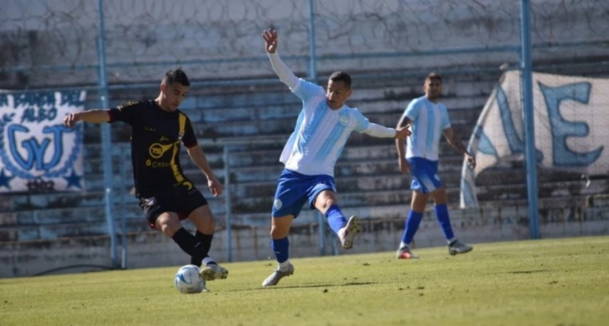 Perjudicado por el arbitraje Defensores cayó con Gimnasia y Tiro