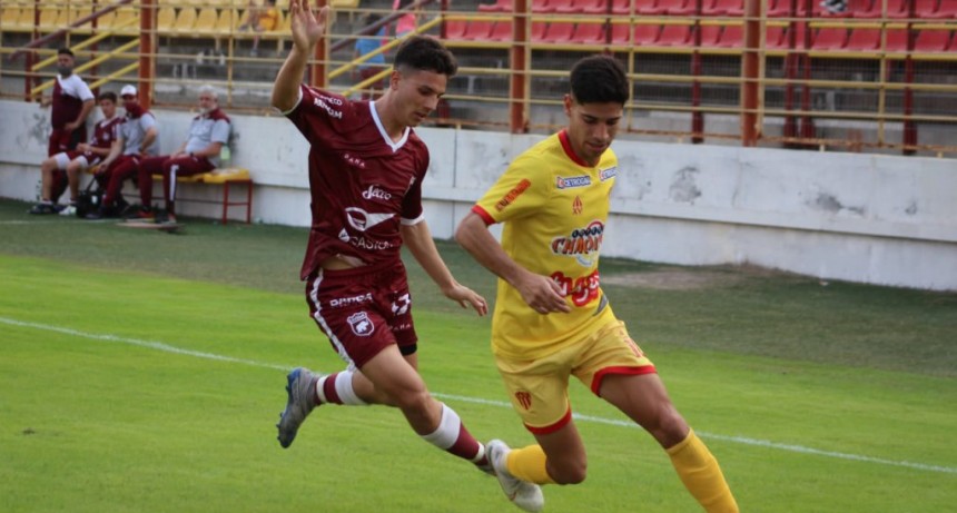 Dura derrota de los granates en Resistencia