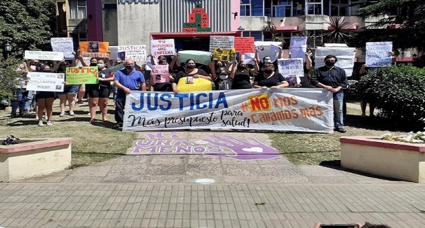 Vecinos se movilizan para reclamar por el sistema de salud