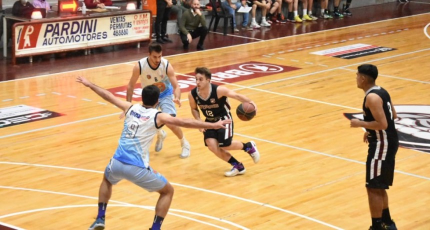 Defensores hizo un gran partido, pero no pudo con Náutico de San Pedro 