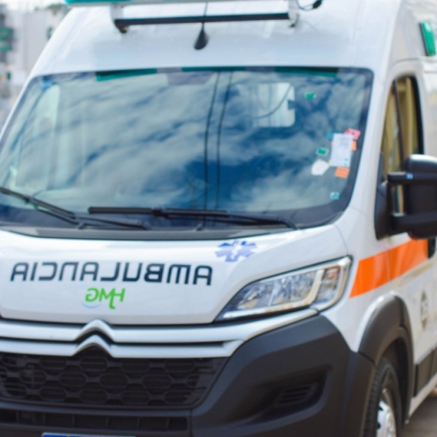 El Concejal Stebano y el Intendente Perie entregaron una ambulancia