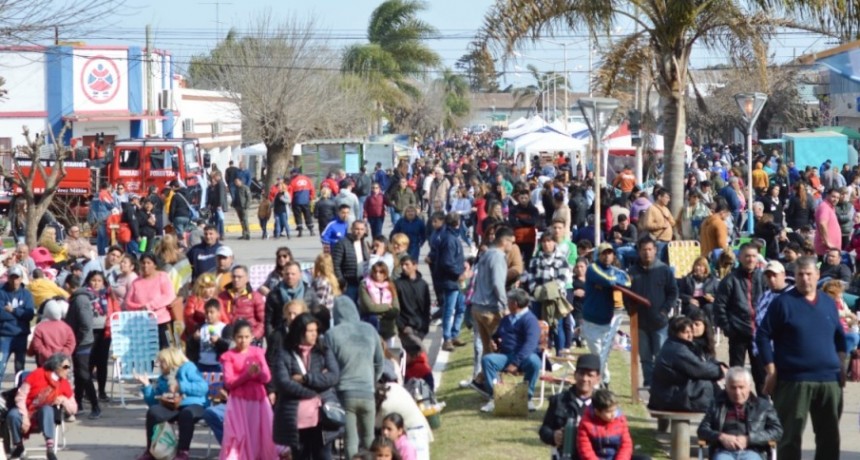 Ocho mil asistentes participaron de la fiesta del aniversario de Pérez Millán