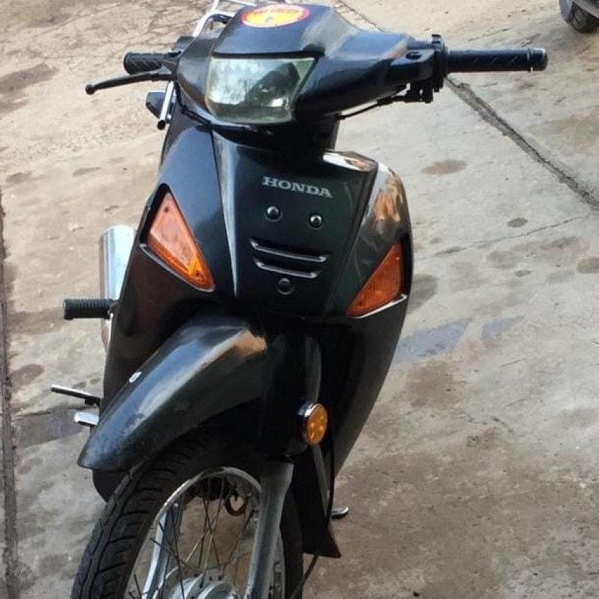 Se llevaron una moto mientras el propietario dormía en su casa