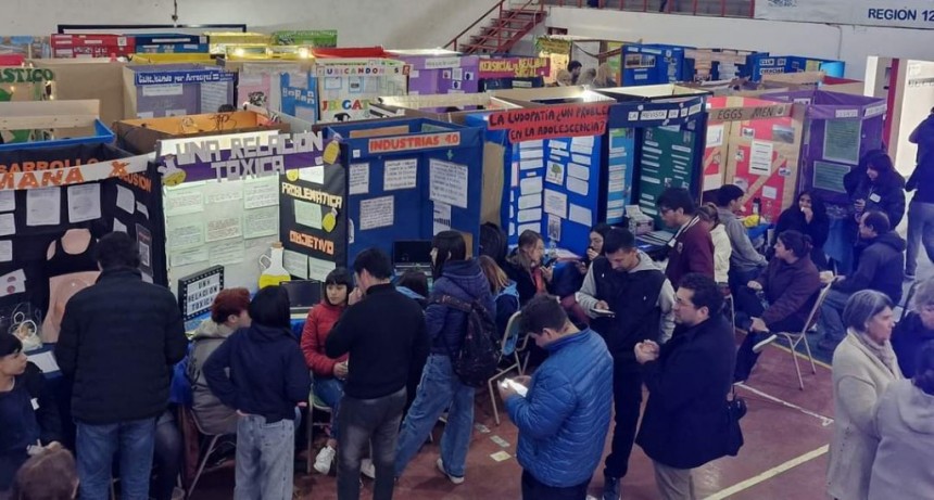 La Feria de Ciencia y Tecnología regional en Villa Ramallo reunió a más de 700 participantes
