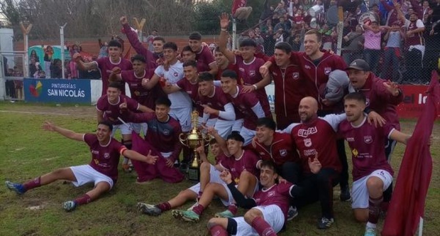 Defensores se quedó con el título del torneo Apertura 2024 y es el máximo campeón de la Liga Nicoleña