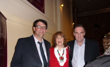 El Municipio reconoció la trayectoria docente