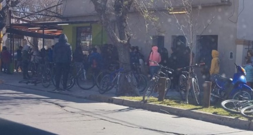 El fenómeno de las figuritas también atraviesa Ramallo