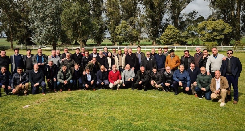 Intendentes de la oposición le piden al gobierno provincial una compensación de fondos por el efecto inflacionario