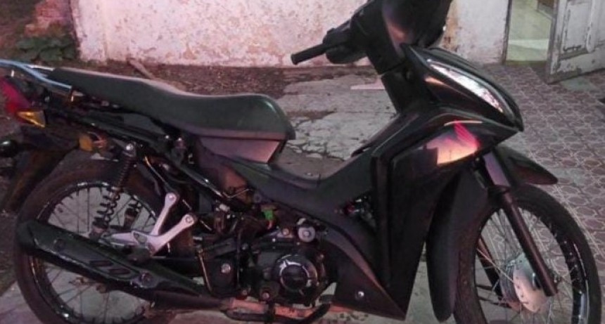 Pérez Millán: aprehenden a un sujeto con una moto robada