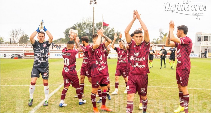 Defensores recibe a Sarmiento de Resistencia