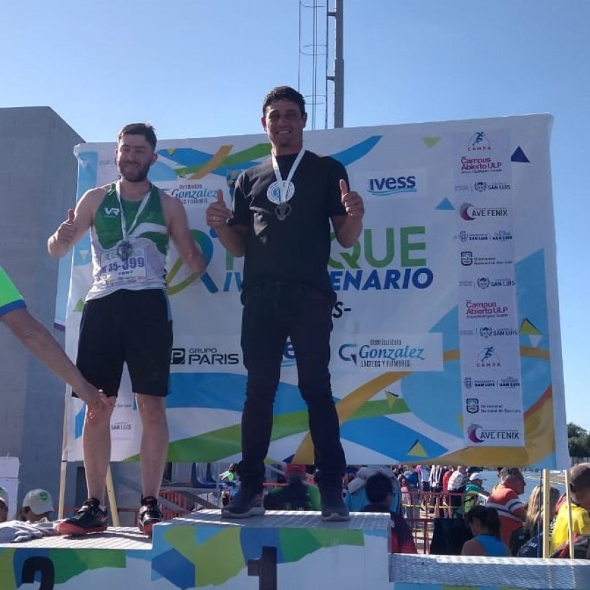 Gabriel Mansilla campeón Nacional Master en salto en largo
