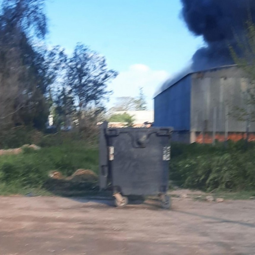 Barrio Las Ranas: daños y desolación en medio de las llamas