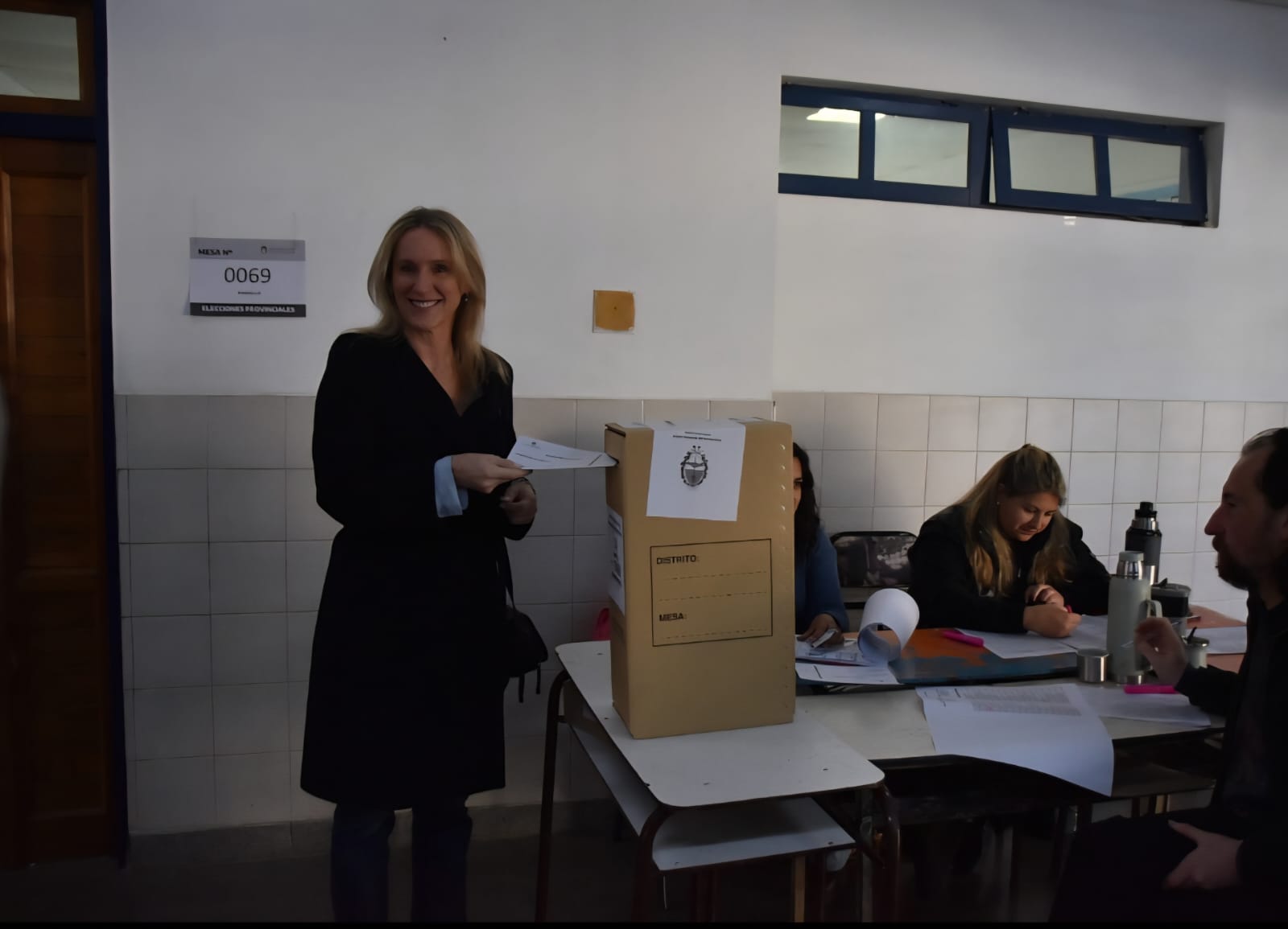 El voto de Paula Traverso: “Es un día de paz, donde nos podemos cruzar con otros candidatos y saludarnos”