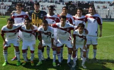 Defensores recibe a Cipolletti con la firme intención de seguir en la punta