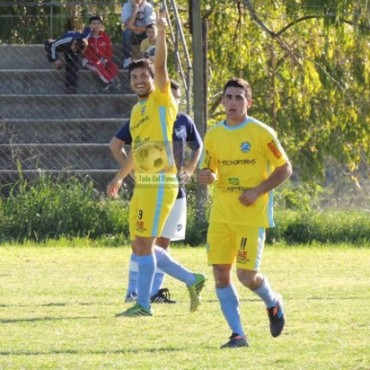 Con momentos de muy buen fútbol Social goleó a Conesa 7 a 2