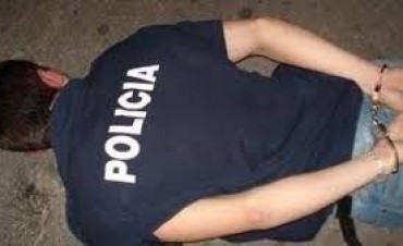 Detienen a un policía en San Pedro imputado de un robo en el paraje Bahamas