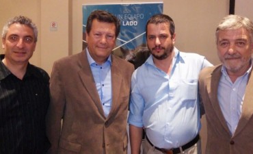 Con la mirada puesta en el campo