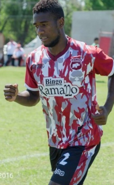 Defensores igualó con Agropecuario en Carlos Casares