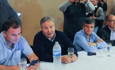 El Intendente Poletti participó de la cumbre de Lobos