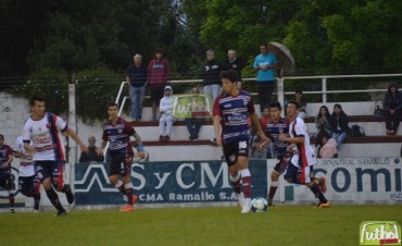 Con una genialidad de De Souza Defensores logró el empate que merecía