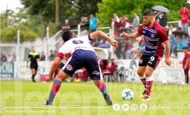 Defensores recibe a Libertad de Sunchales 