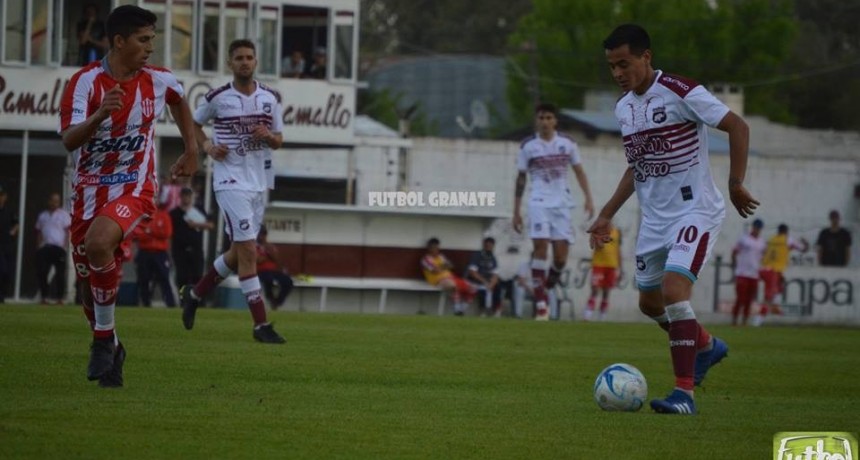 Defensores quiere seguir sumando con  Juventud Unida 