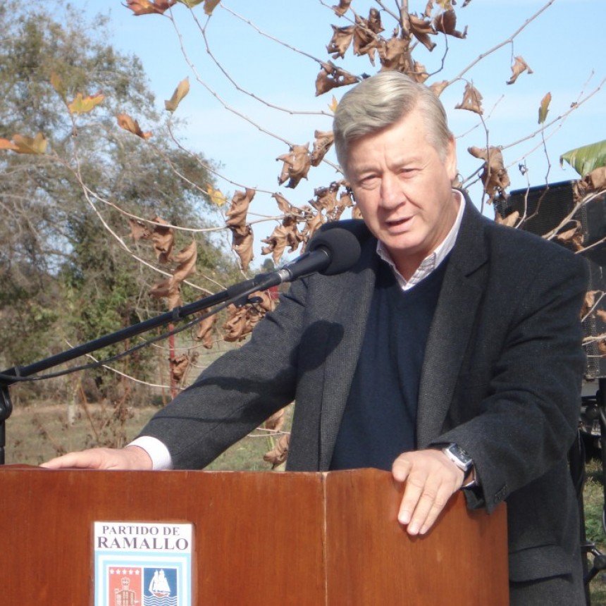 Bellochio  'Acá hay un funcionario se supone de Arba o de Geodesia de la provincia que inicio el tramite pero nunca mostró la cara'