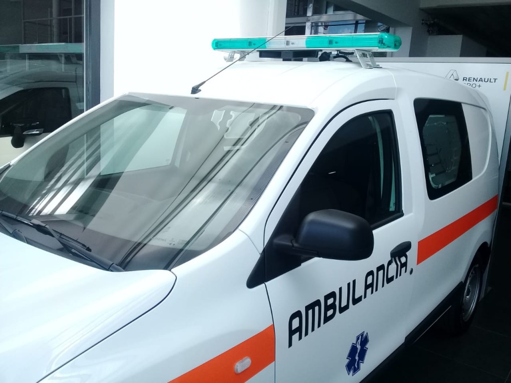 El hospital compró una ambulancia 0km