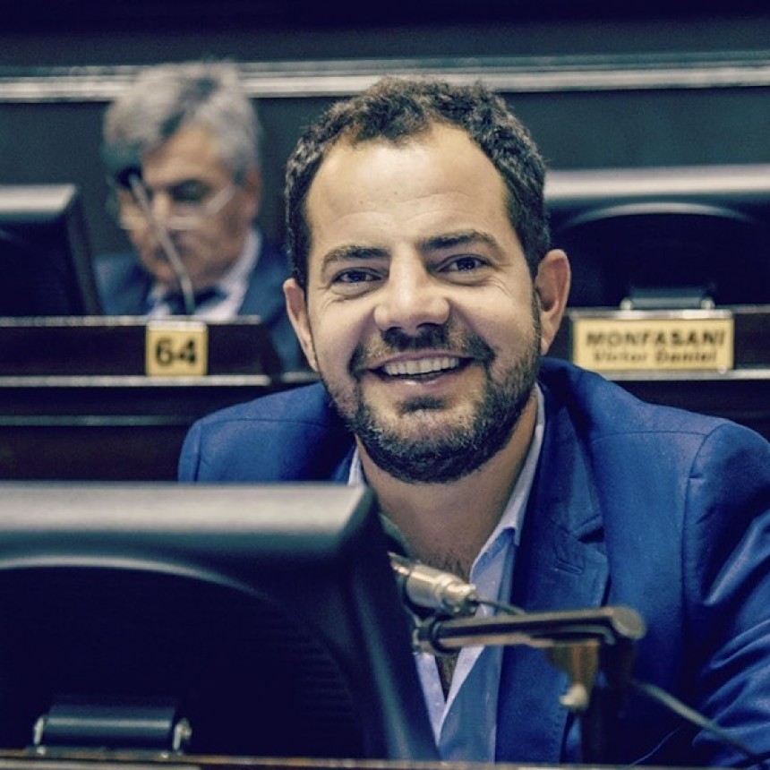 Bonelli 'Somos una oposición con propuestas y demostramos que podemos lograr los consensos necesarios para cuidar el trabajo'