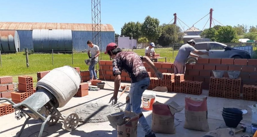 Pérez Millán: Continúan la inversiones en infraestructura en el cuartel de Bomberos