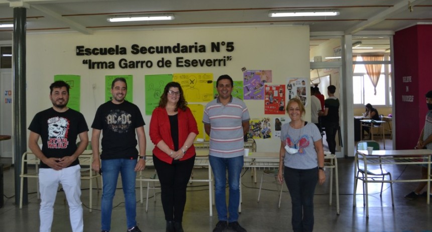 Exposición de proyectos e ideas de los candidatos a concejales