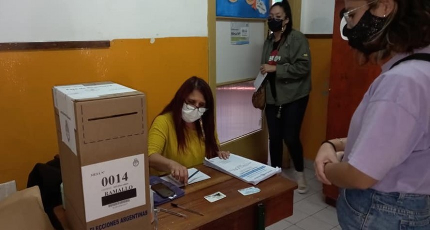 Pago a las autoridades de mesa