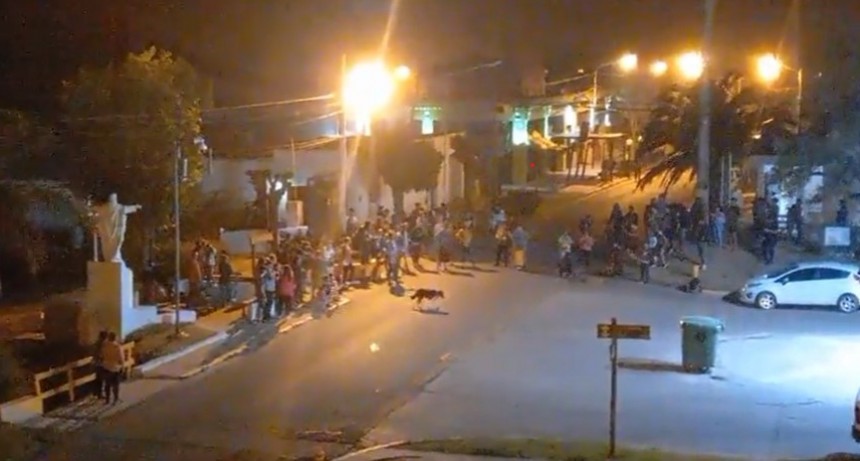 Protesta por la quema de las islas