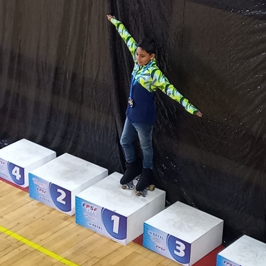 Santino Reynoso campeón nacional de patín en Rosario