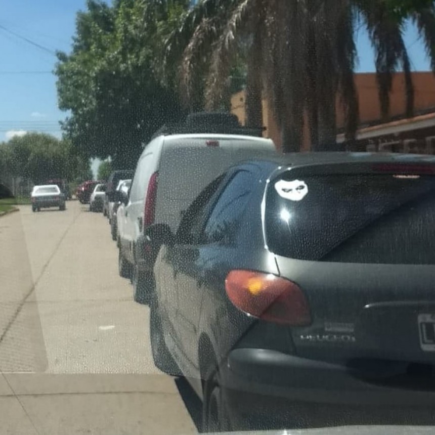La escasez de combustible golpea a Ramallo: incertidumbre en el transporte, el campo y los vecinos
