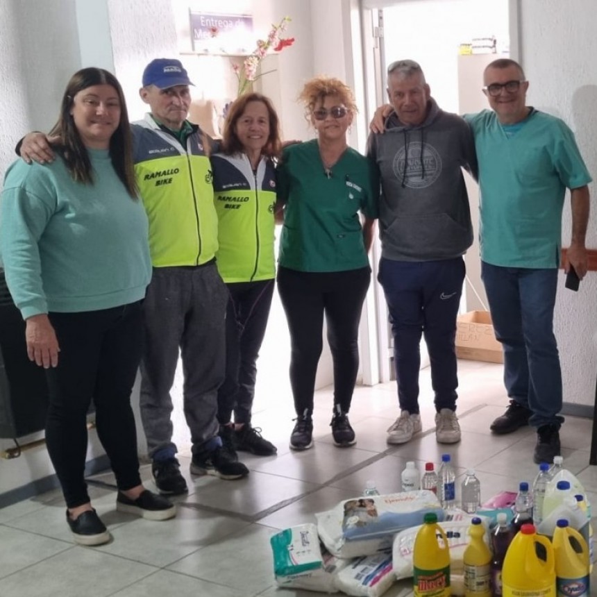 Ramallo Bike donó productos de limpieza a instituciones locales tras la Vuelta de Ramallo