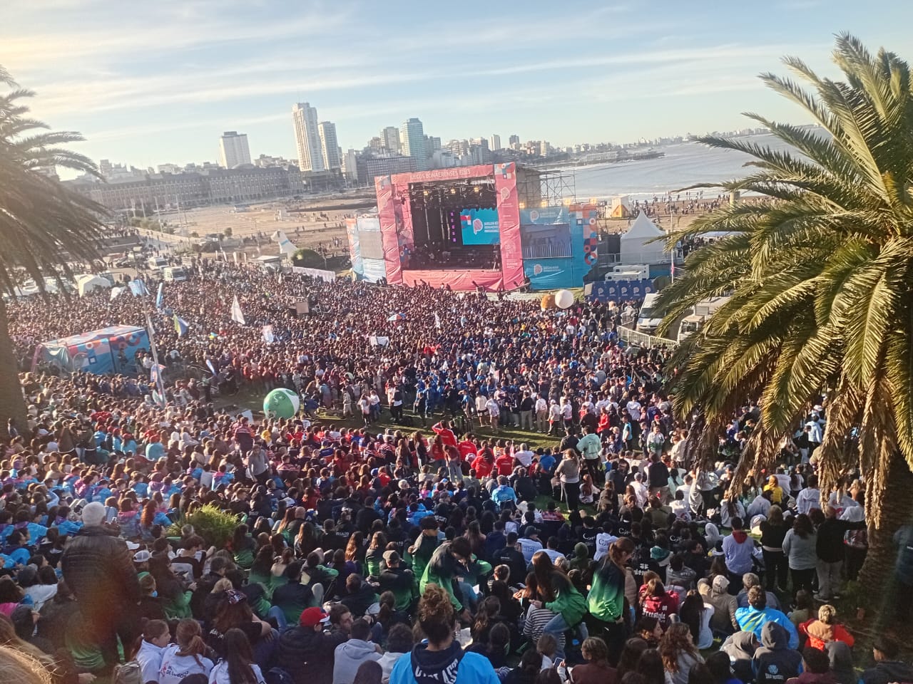 Con la presencia de Axel Kicillof y el show musical de Luck Ra se inauguraron los Juegos Bonaerenses 