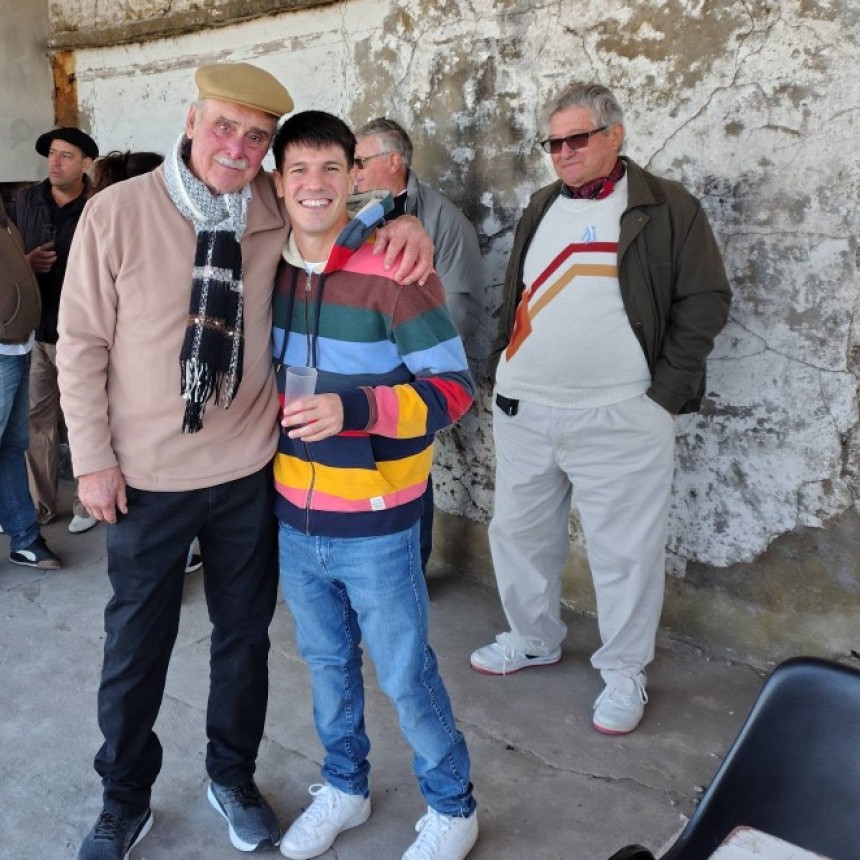 Mauro Vega: "Todo el amor que yo tengo por el club es un poco por mis abuelos y por mi viejo"