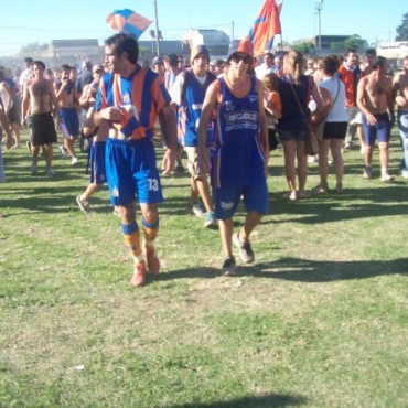 Regatas Campe&oacute;n del Clausura
