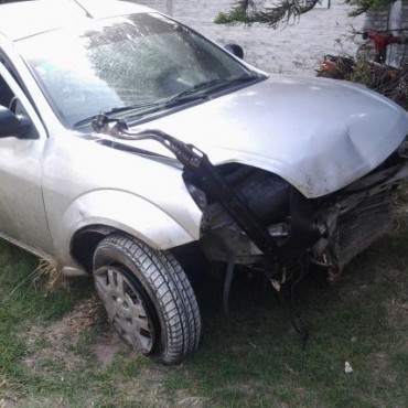 Accidente grave en el acceso a Villa Ramallo a la altura de la Virgen