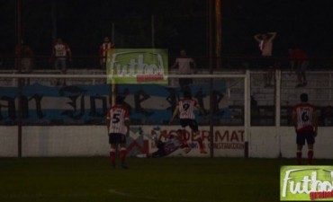 Trabajoso triunfo de Defensores ante Rivadavia de Lincoln