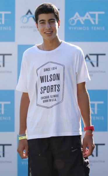 Tomas Farjat sigue ganando en el Master Juvenil de Paraná